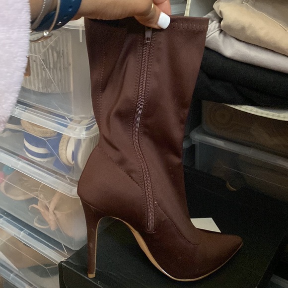 COPY - Brown fitted ankle boots - Picture 2 of 3